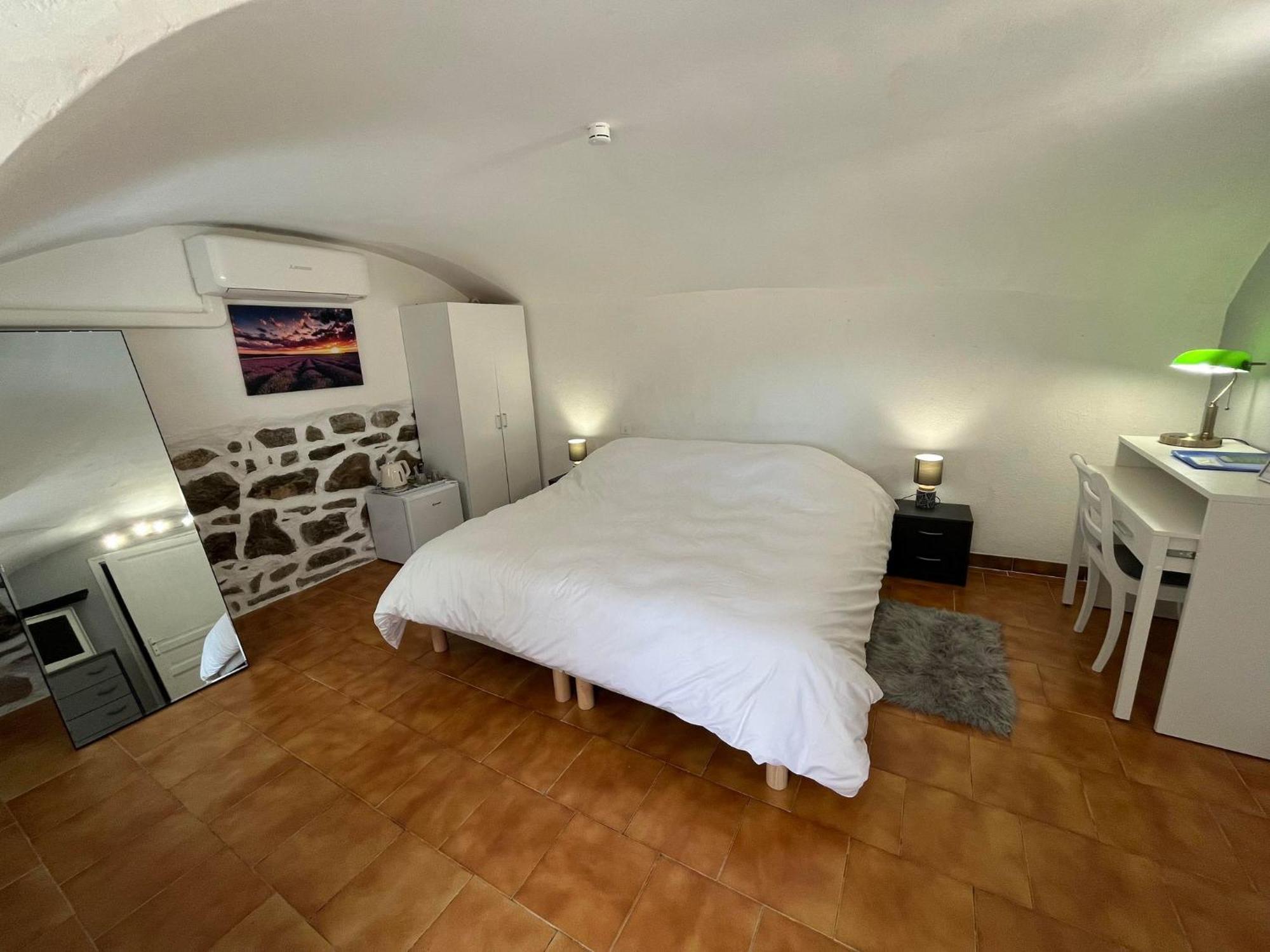 Hotel Mas De L'Espaire Les Vans Ngoại thất bức ảnh